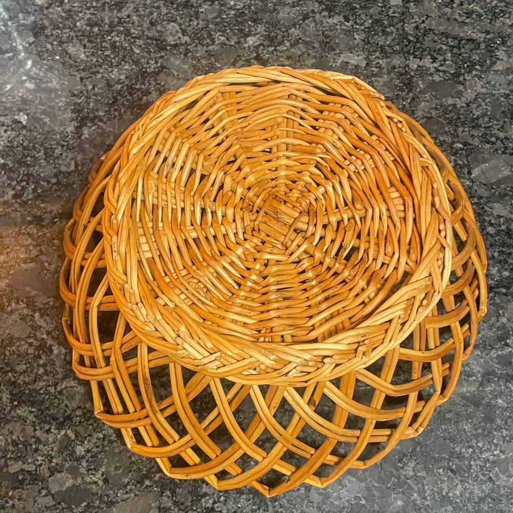 Woven Rattan Flower Basket - Picture 5 of 6